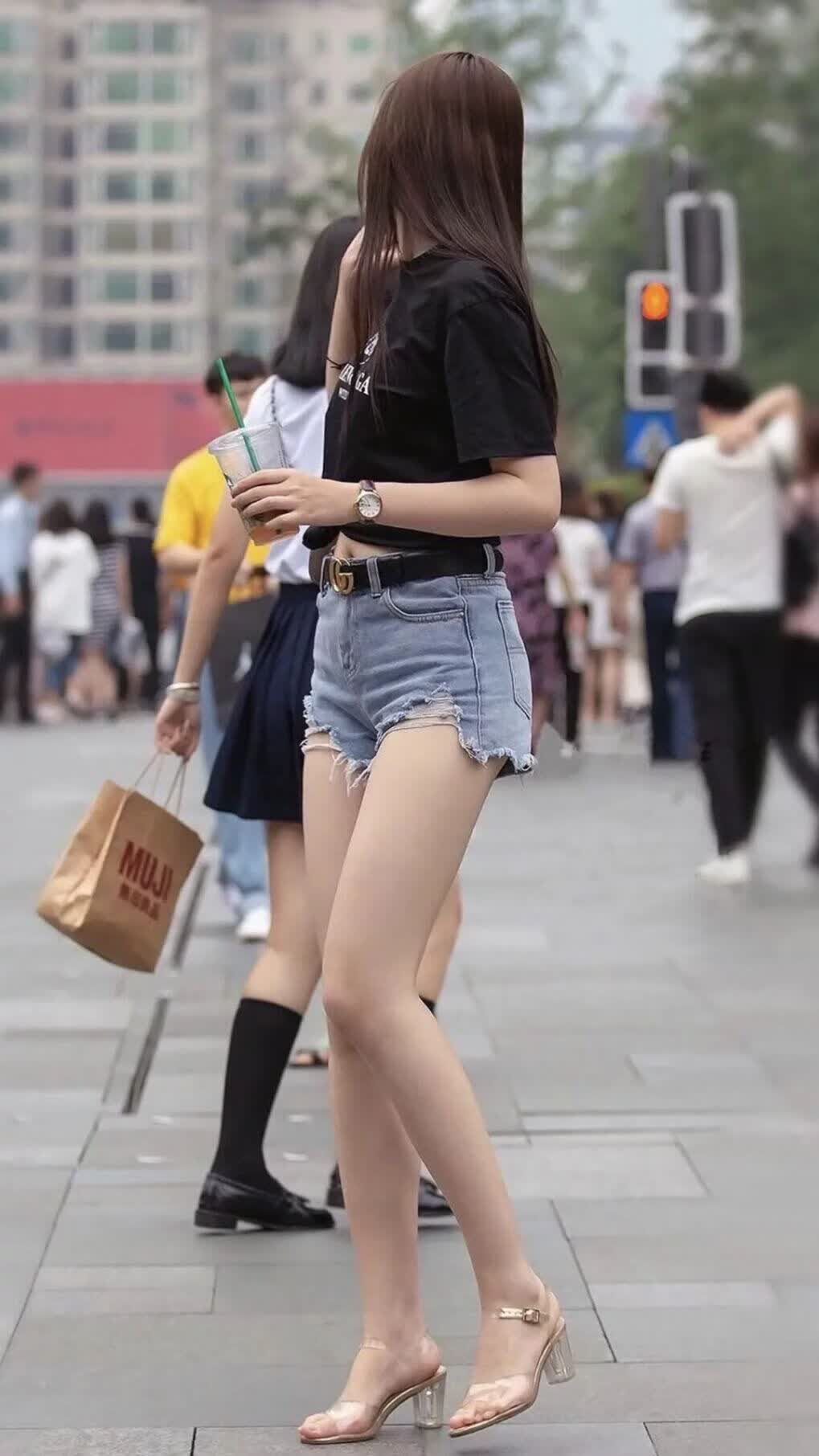 真丝面料区分真假的方法(真丝面料区分真假的方法是什么)